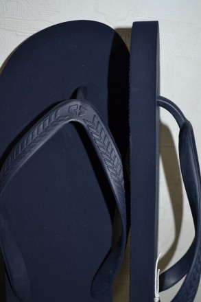 Flip-flops   H&M
Цвет т. синий
Размеры есть
40-41- длина от края до края 28см. . фото 4