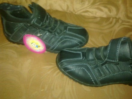 Продам новые качественные детские туфли на мальчишку фирмы " Y. TOP ", размер 30. . фото 5