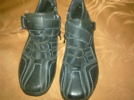 Продам новые качественные детские туфли на мальчишку фирмы " Y. TOP ", размер 30. . фото 2