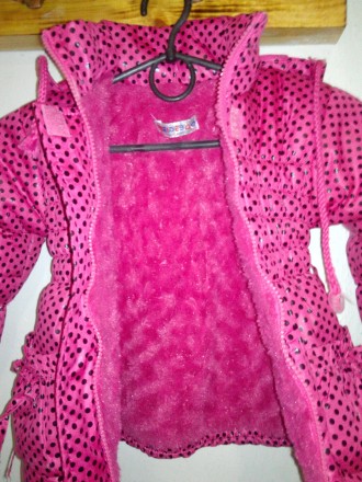 Демисезонная курточка для девочки 2-3 года. В отличном состоянии, яркая и красив. . фото 6