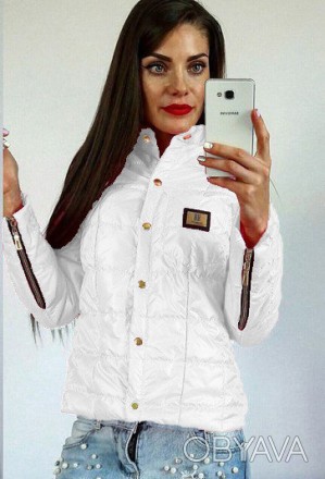 женская куртка отличного качества. цвет белый р. 46 полномер. плащевка-синтепон . . фото 1