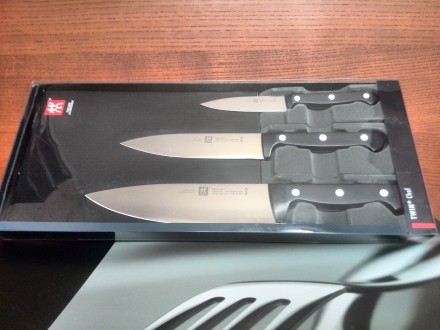 Набор ножей всемирно известной немецкой компании Zwilling
ОРИГИНАЛ! Производств. . фото 6