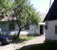 Продается деревяный домик (можно на дачу,на постоянное жилье) 2 комнаты,кухня, с. . фото 2