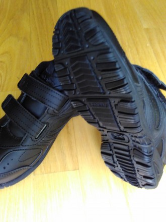 Продаються дитячі кросівки Дитячі кросівки STRIDE RITE
Нові.
Шкіряні,
Чорні.
. . фото 9