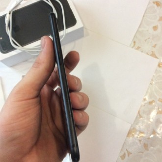Apple IPhone 7plus black 128 Gb Neverlock (продаю с карбоновым чехлом противоуда. . фото 6