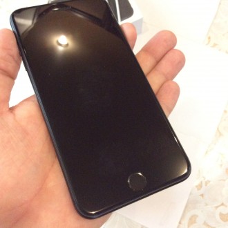 Apple IPhone 7plus black 128 Gb Neverlock (продаю с карбоновым чехлом противоуда. . фото 3