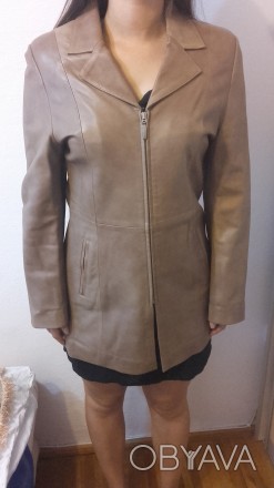 Продаю кожаное женское пальто в отличном состоянии. Размер L. качественное, фирм. . фото 1