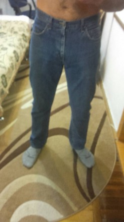 Фирменные джинсы, состояние отличное, сзади между ногами немножко протертые (пра. . фото 6