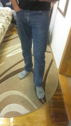 Фирменные джинсы, состояние отличное, сзади между ногами немножко протертые (пра. . фото 8