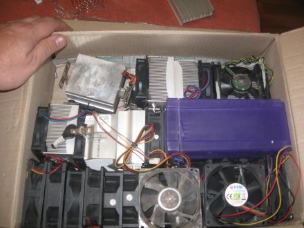 Кулера, вентиляторы на процессоры и видеокарты
Корпусные 8см-12 см не дорогие и. . фото 13
