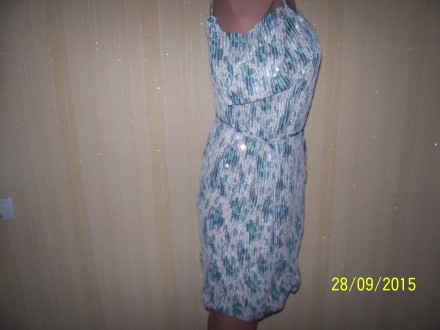 шикарное нарядное фирменное платье всё полностью в паетках с ценником отдаю намн. . фото 6