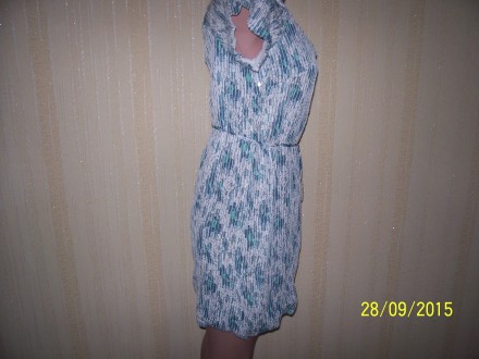 шикарное нарядное фирменное платье всё полностью в паетках с ценником отдаю намн. . фото 7