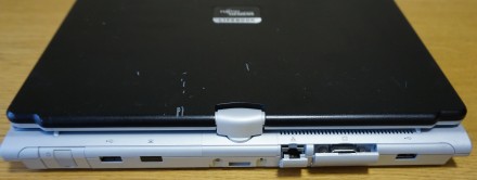 Ноутбук (Нетбук) Fujitsu Siemens LifeBook T4210 компактний, планшетний з поворот. . фото 6