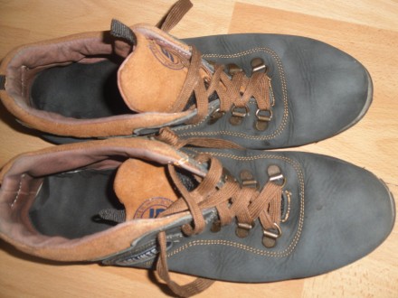 Отличное состояние кожаных кроссовок(сын обувал месяц,смалились),длина стельки 2. . фото 3