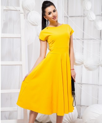 Новое шикарное платье желтого цвета. Материал: креп костюмка
Длина: 114 см. Раз. . фото 2