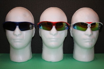 Спортивні окуляри зроблені з якісного пластику.
Оправа: пластик.
Лінзи: пласти. . фото 9