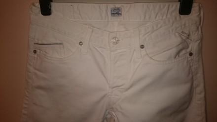 Роскошные белые джинсы от известнейшего итальянского бренда Replay. Качественный. . фото 3