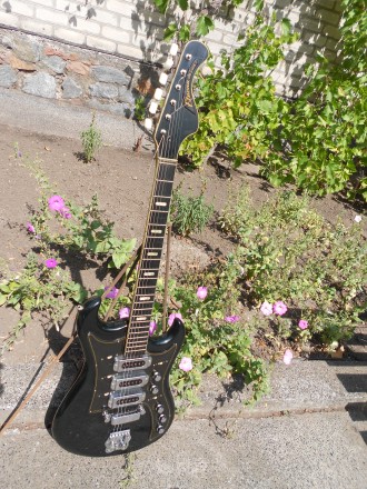 Легендарная и редкая гитара Eterna de Luxe в прекрасном состоянии для ее годов. . . фото 3