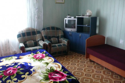 Двухэтажный частный пансионат "Семейный" расположен в Скадовске в 5-7мин. до мор. Скадовск. фото 6