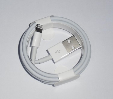 Продам новый 100% оригинальный кабель lightning usb для iPhone iPad iPod с компл. . фото 2