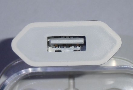 Продам новое оригинальное зарядное устройство Apple для Евро вилки с комплекта. . . фото 5