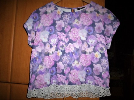 Шифоновая футболка-блуза от бренда George с цветочным принтом и кружевом снизу. . . фото 3