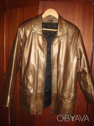 куртка жіноча шкіряна р 46-48 приємного коричневого кольору з відливом в нормаль. . фото 1
