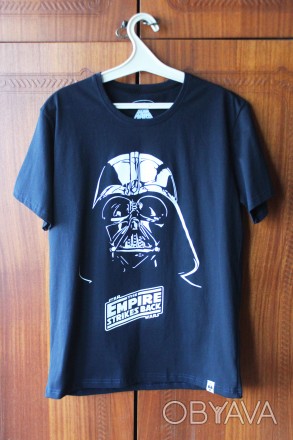 Продам НОВУЮ футболку Star Wars
Ни разу не одевали
Размер XL
Черного цвета. . фото 1