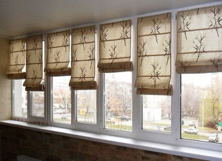 Римские шторы - это верное решение для декорирования окна в любом помещении. 
 . . фото 6