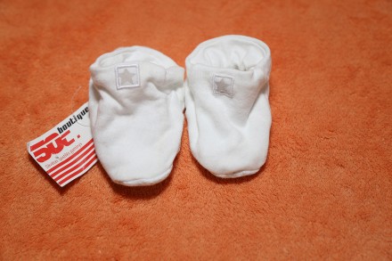 Продам пинетки-носочки с антискользящей подошвой на малышей 0-6 мес.
На резиноч. . фото 2