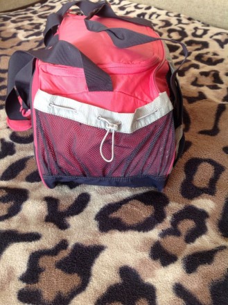 Продам оригинальную сумку Nike Сумка спортивная Подойдёт как для спортзала,трени. . фото 5