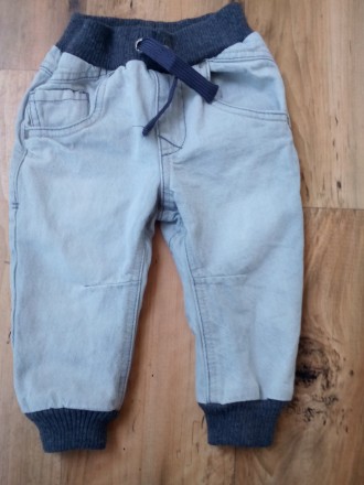 Продам плотные джинсы George
Размер на этикетке: 1-1,5 года, 81-86 см
Пояс – 2. . фото 3