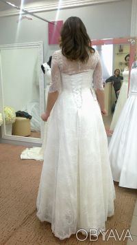 Шикарное кружевное платье Medynski А-силуэт. Не венчаное. Одевалось 1 раз, после. . фото 4