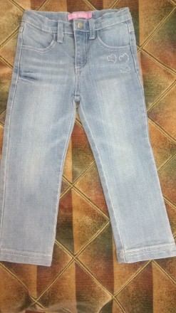 Красивые джинсы для девочки голубого цвета . Размер 104 см. Состояние идеальное.. . фото 2