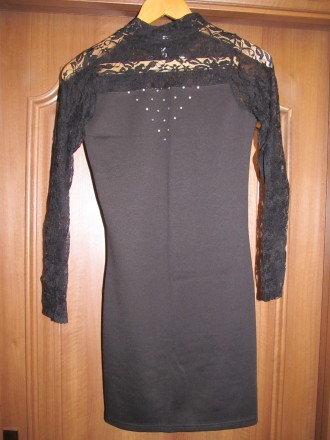 Женское платье
Новое
р.42
Цвет - черный
Длина по спинке 82 см
Возможна пере. . фото 2