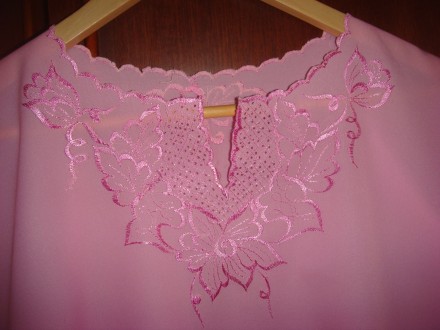 блуза, вышитая шелковыми нитками р. 46. . фото 3