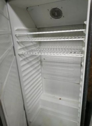 Продам шкаф холодильный из нержавейки Б У Zanussi европейского производителя.

. . фото 3
