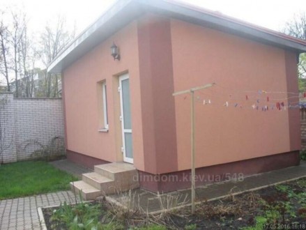Продажа дома в Киевской области, г.Борисполь. Участок:8 соток. Жилых этажей :3 
. . фото 3