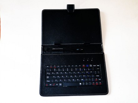 Чехол клавиатура для планшета 10" EN-Rus MicroUSB Black
Отличный чехол с качест. . фото 6