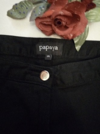 Черные слегка укороченные узкие джинсы Papaya, по всей длине ноги идёт боковая с. . фото 3