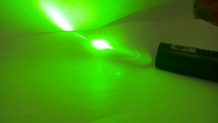 Зеленая мощная лазерная указка

Laser 303 лазер

Cамый мощный зеленый лазер . . фото 4