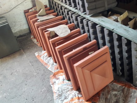 Производство бетонных колпаков на столб забора,парапеты на забор,цветники,вазы,с. . фото 10