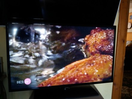Продам телевизор Led Samsung UE32F5500 Smart Wi-Fi, в комплекте к телевизору кор. . фото 3
