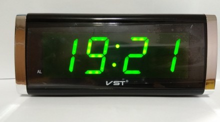 Электронные настольные часы VST 730
Плоский корпус держится на широкой устойчив. . фото 2