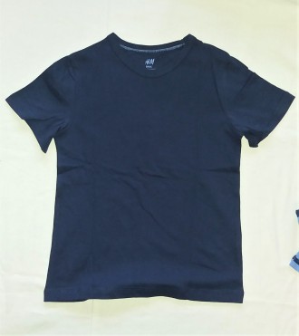 Набор футболок H&M  

100% органический хлопок  

размер 4-6 лет на рост 110. . фото 9