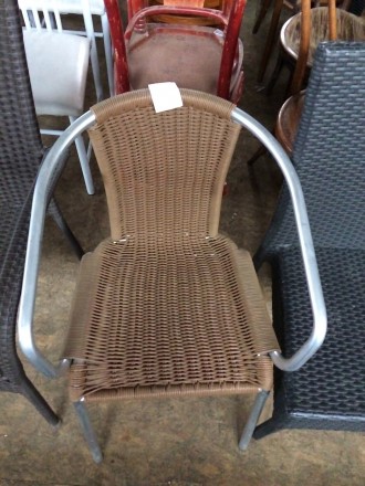 Продам бу стулья из ротанга, для кафе, баров и ресторанов. 
Стильные и практичн. . фото 2