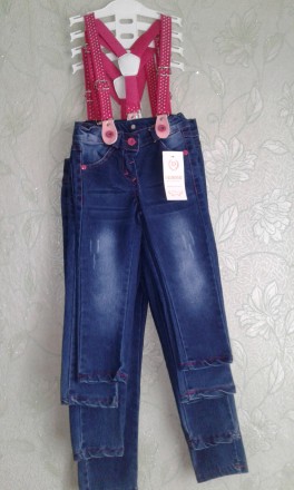 Продам детские джинсы на подтяжках. Турецкого произвоцтва новые для девочки в на. . фото 2