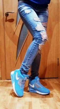 ЭКСКЛЮЗИВ!
Женские Кроссовки Nike. Легкие, удобные, шикарное качество.Цвет голу. . фото 4