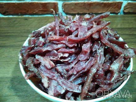 Джерки свиные (вяленое мясо) из свежей свинины  ( с не замороженной). Из филейки. . фото 1