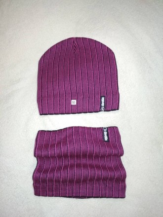 Тоненький демі комплект шапка+хомут
60% бавовна, 40% акрил
Колір темно-рожевий. . фото 4